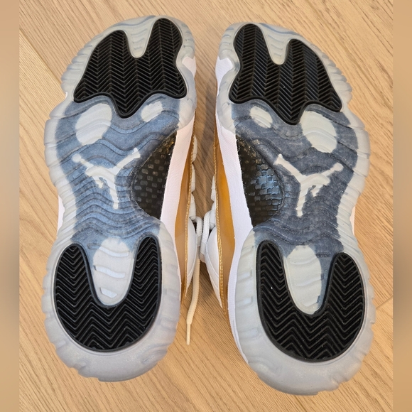 Jordan 11 Low - Closing Ceremony - Picture 7 of 8